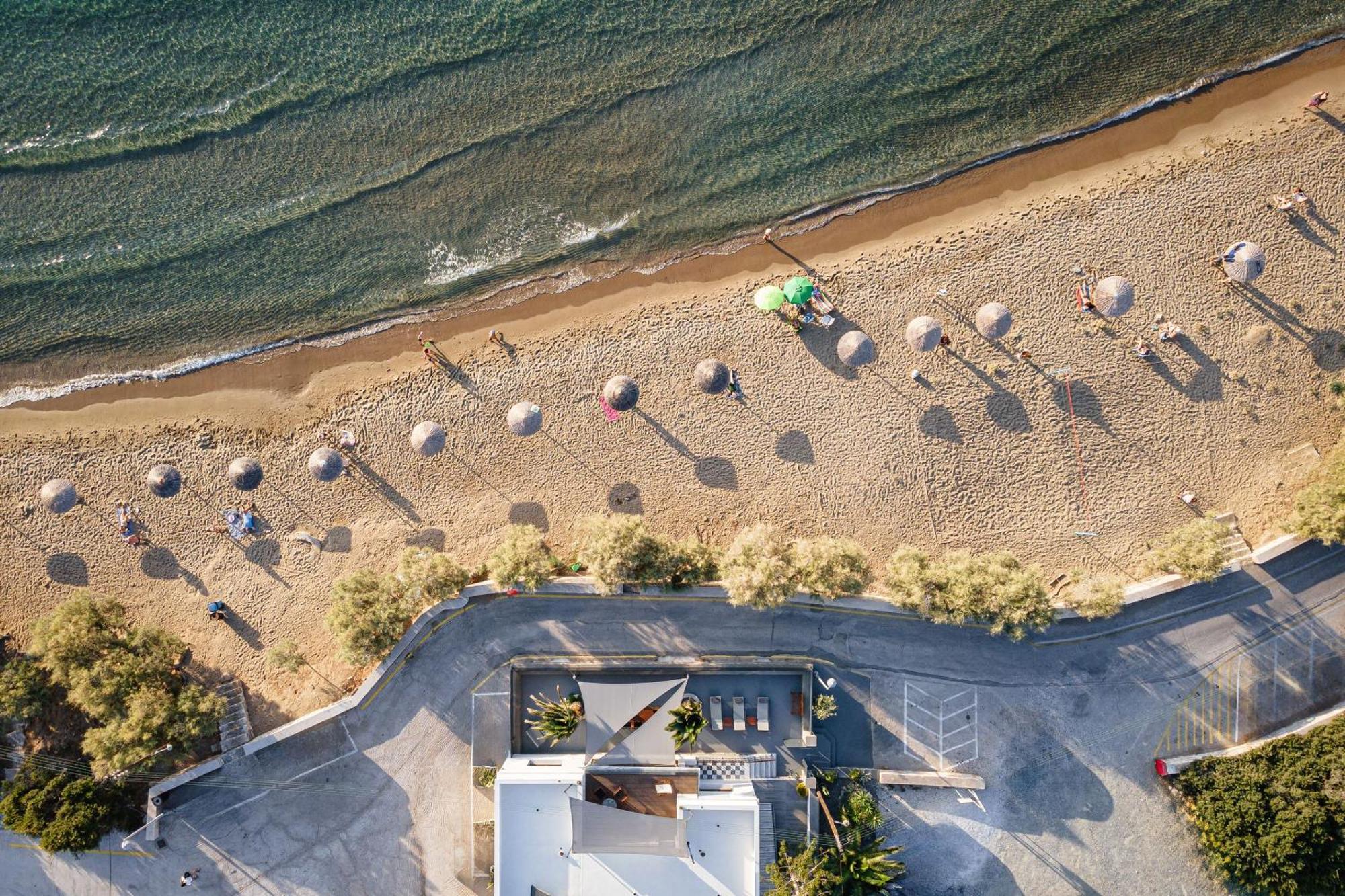 Aniv Villa By The Sea Kini Exterior foto